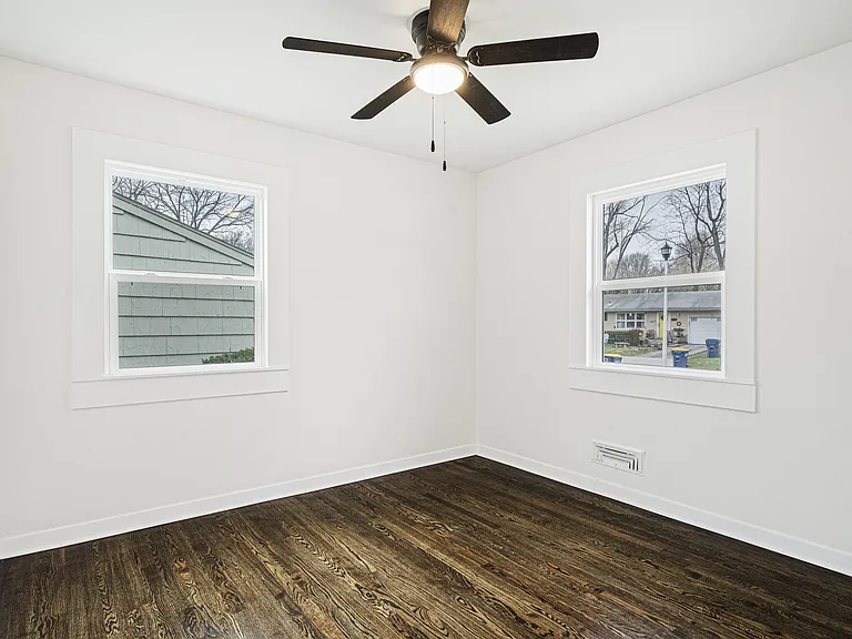 7109 Conser St — Photo 18