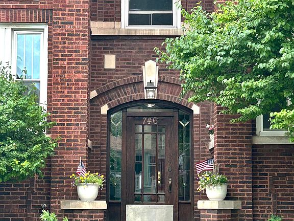 2nd image of 746 Wesley Ave APT 1N