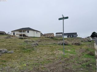 40 McFarland Ave, Umatilla, OR 97882