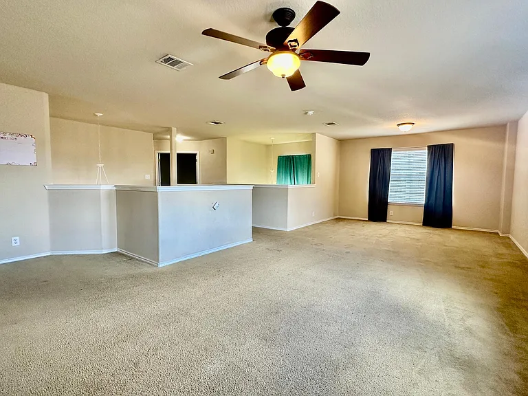 786 San Mateo — Photo 21