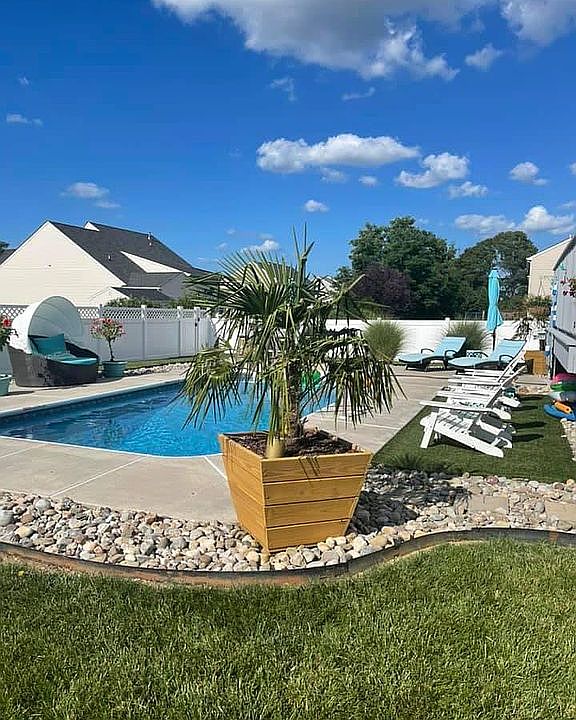 2nd image of 45 Abigail Ln