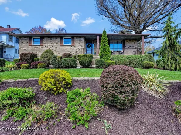 413 Main St, Dickson City, PA 18519