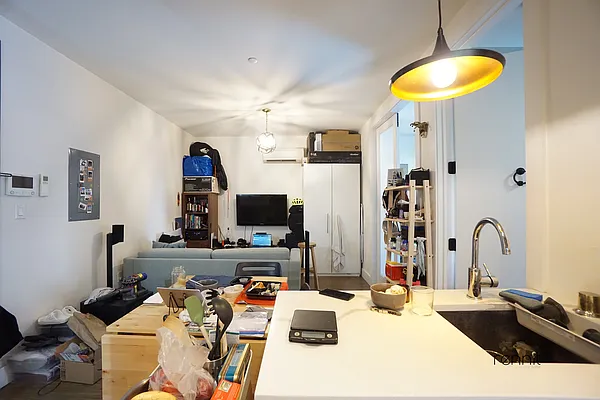 Rented by Rennit Inc. | media 14