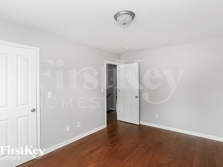 11253 Heritage Green Dr — Photo 11