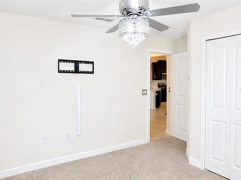 2172 Lake Side Ave — Photo 17