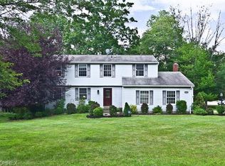 10127 Hickory Ridge Dr, Brecksville, OH 44141