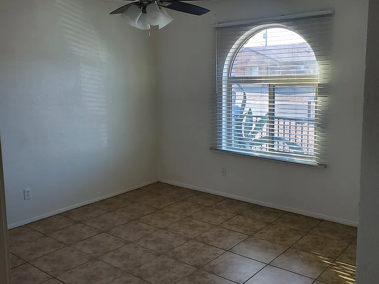 2-480 E Fred Ave — Photo 3
