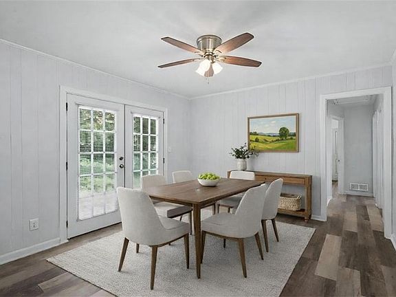 3rd image of 3202 Empire Blvd SW