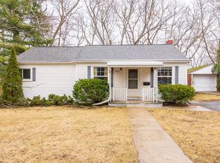 1802 Chandler Rd, Ann Arbor, MI 48105