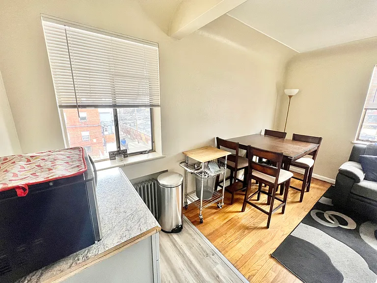Hillside Apartments — Photo 49