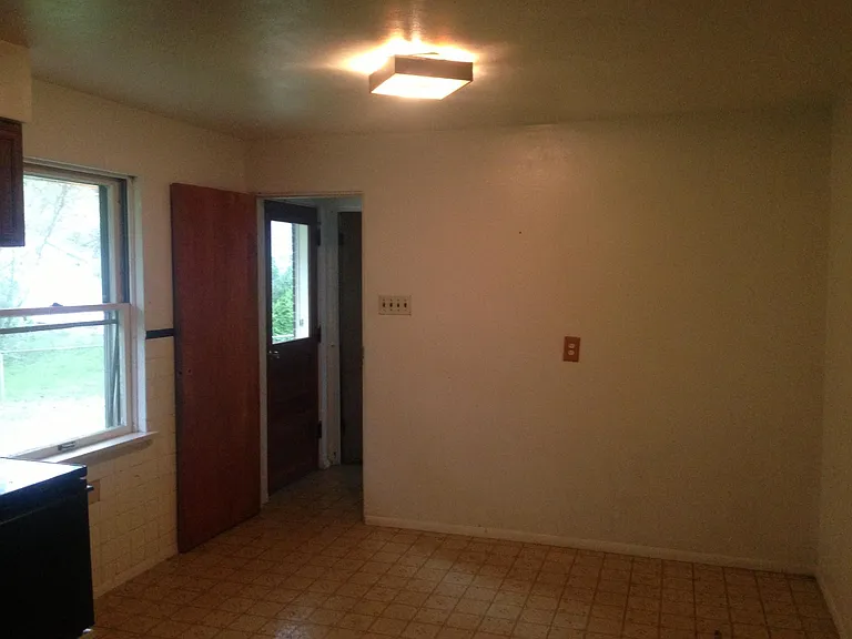 11205 Old Halls Ferry Rd — Photo 6