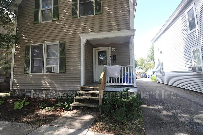 127 N Union St