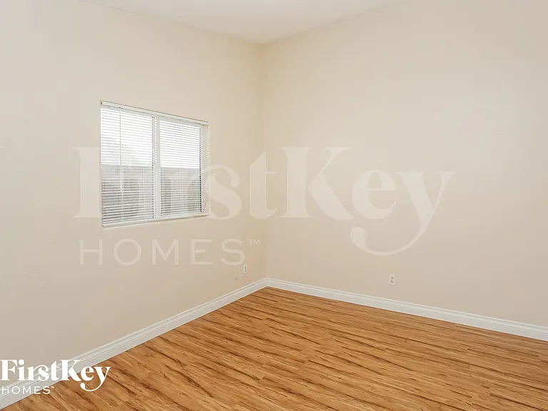 5412 Redview Ct — Photo 10