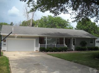 905 E Irving St, Creston, IA 50801