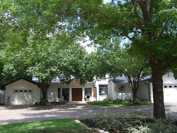 917 East St, Graham, TX 76450
