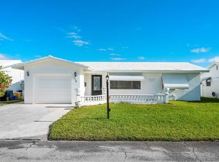 704 SW 18th Ct, Boynton Beach, FL 33426