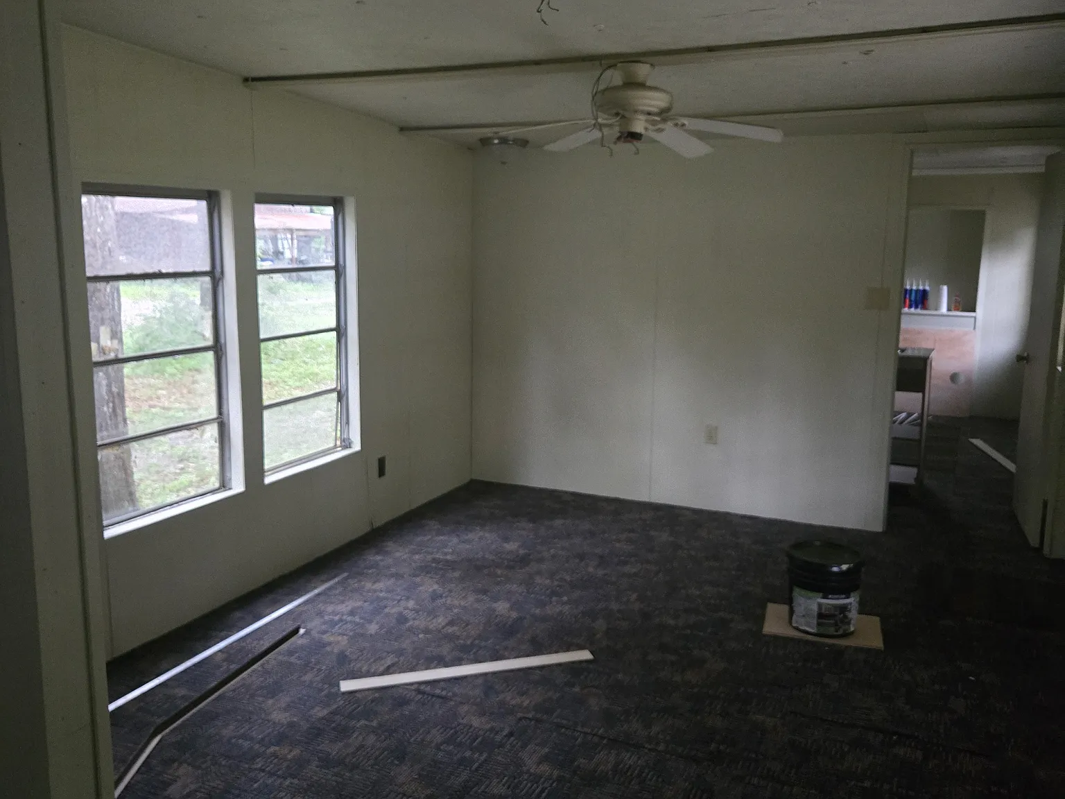 2 bed, 700 sqft, $1,100 — Photo 2