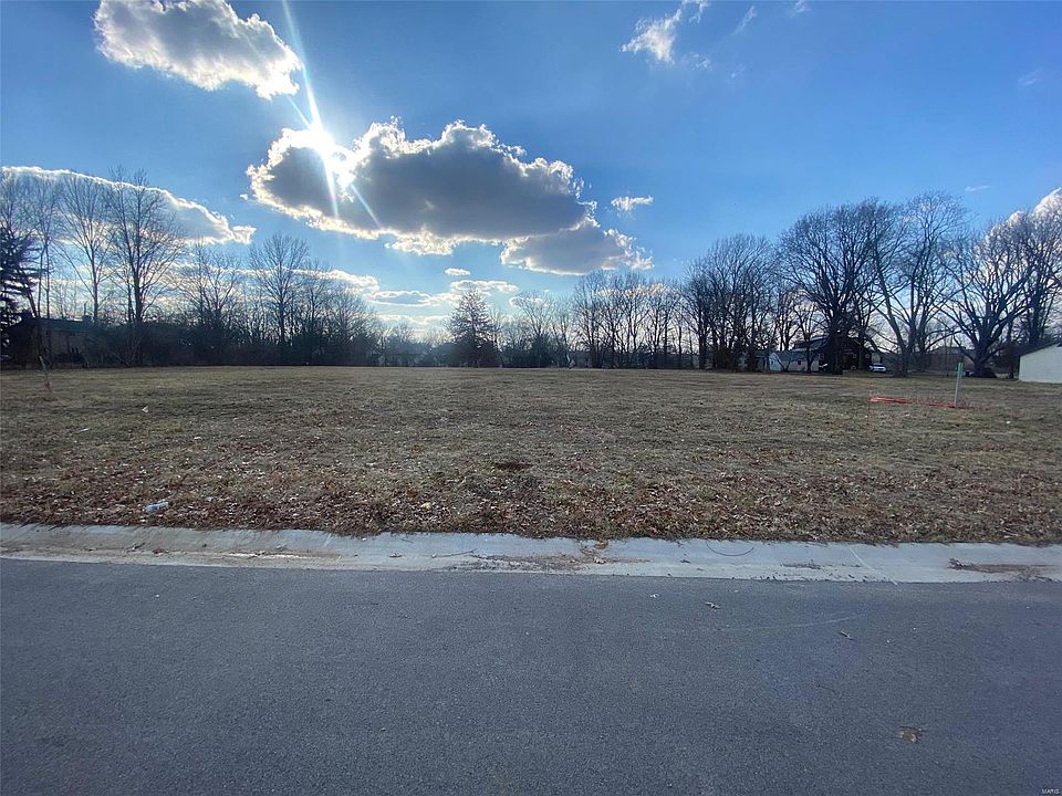 1st image of 106 S Lawn Ave