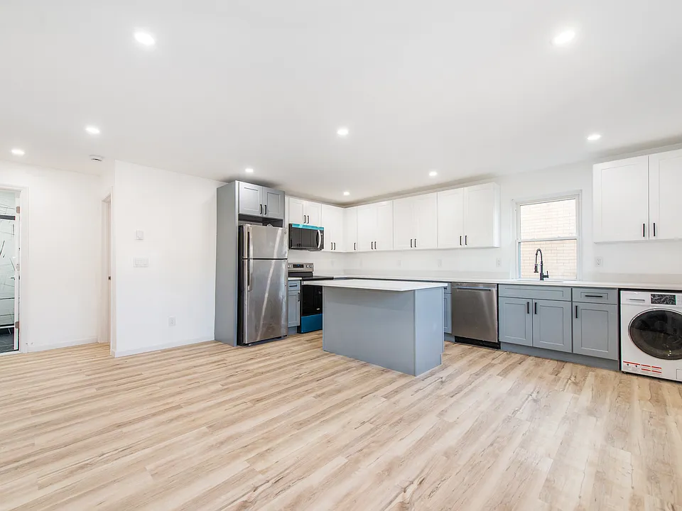 25 Henry Pl #5