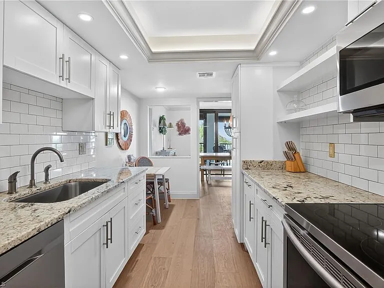 2400 Gulf Shore Blvd N #603 — Photo 10