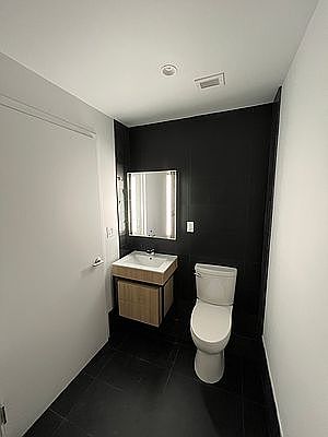 5th image of 376 Weirfield St #107