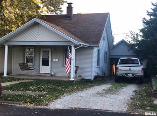 1504 Center St, Pekin, IL