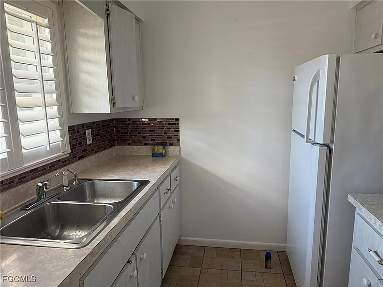 738 Joel Blvd — Photo 3
