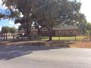 533 Ron Rd, Marion, TX 78124