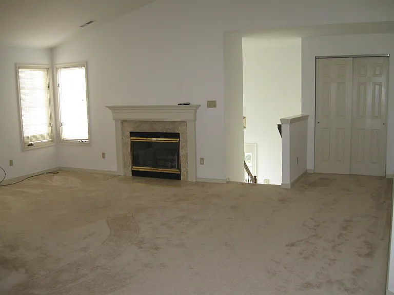 4671 Four Seasons Ter #F — Photo 5