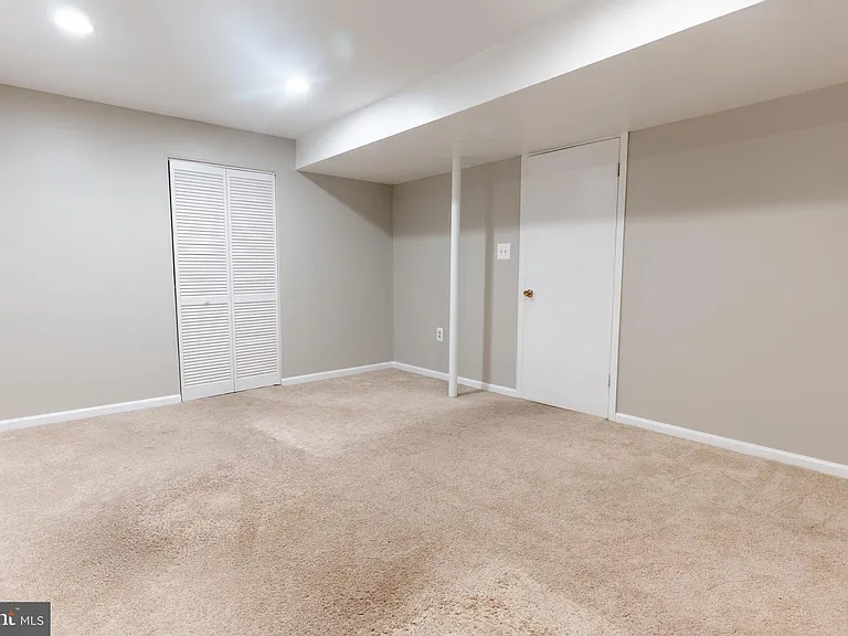 8020 Bethelen Woods Ln — Photo 33