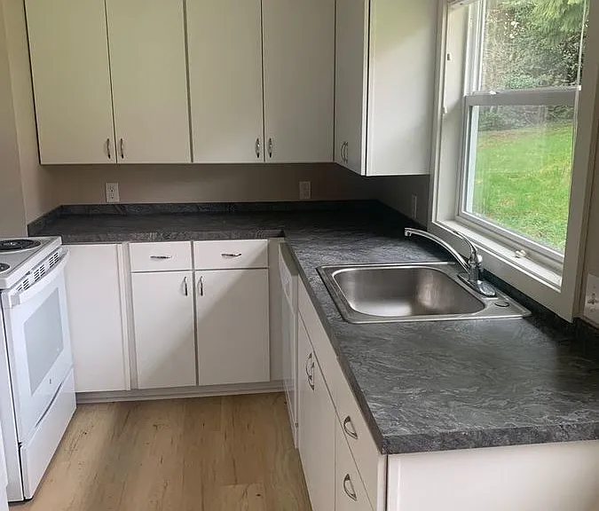 2828 SW California St — Photo 12