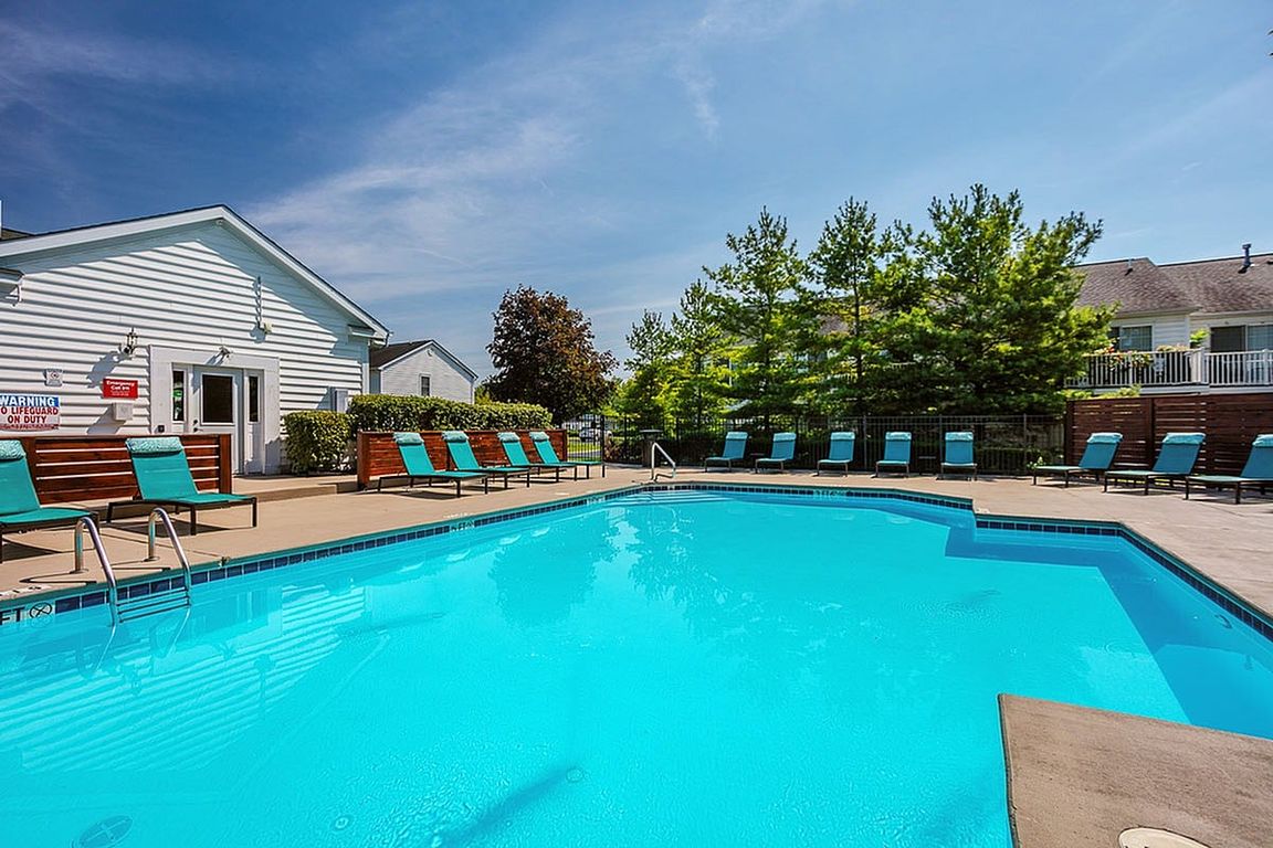 Resort-Style Swimming Pool at Alkire Glen in Columbus, Ohio