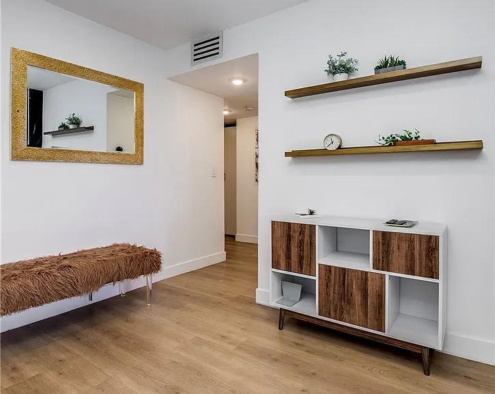 4311 Colfax Ave — Photo 5