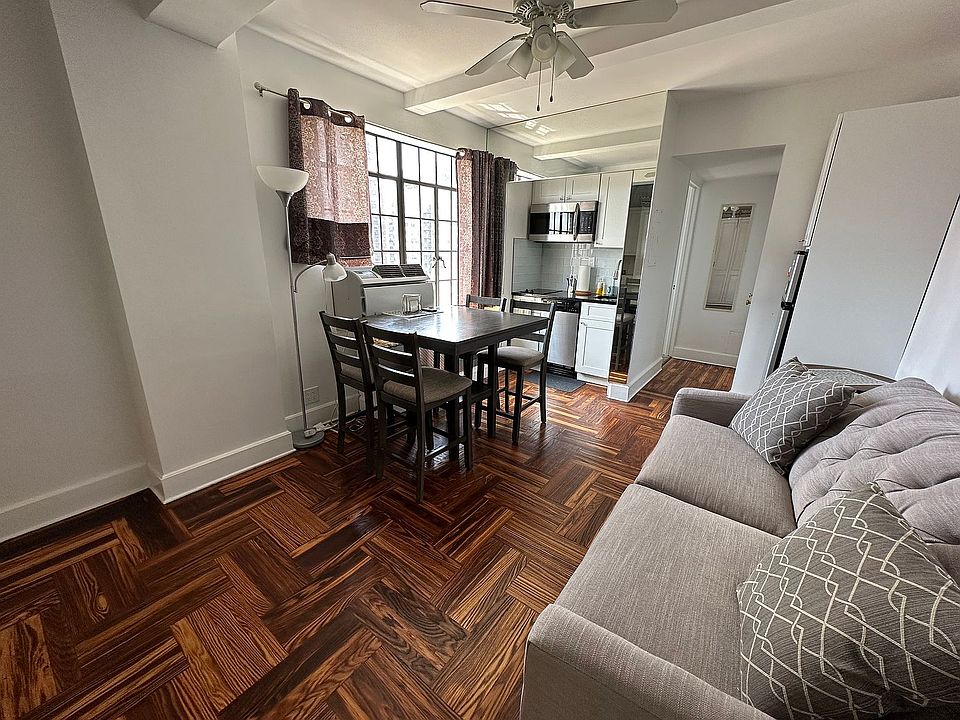 1st image of 320 E 42nd St APT 2711