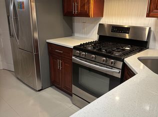 (Undisclosed Address), New Hyde Park, NY 11040