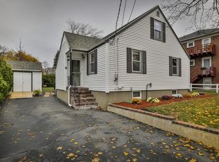 8 Woodbury Ave, Saugus, MA 01906
