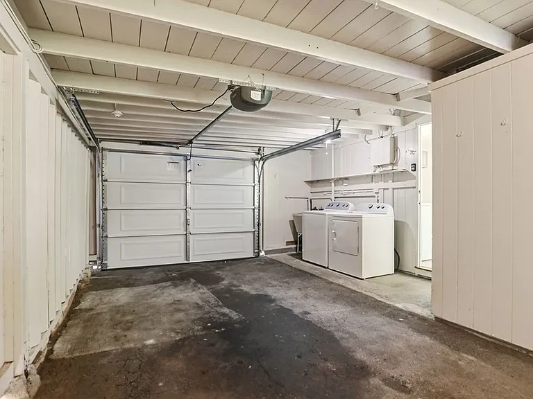 1032 Kainui Dr — Photo 12