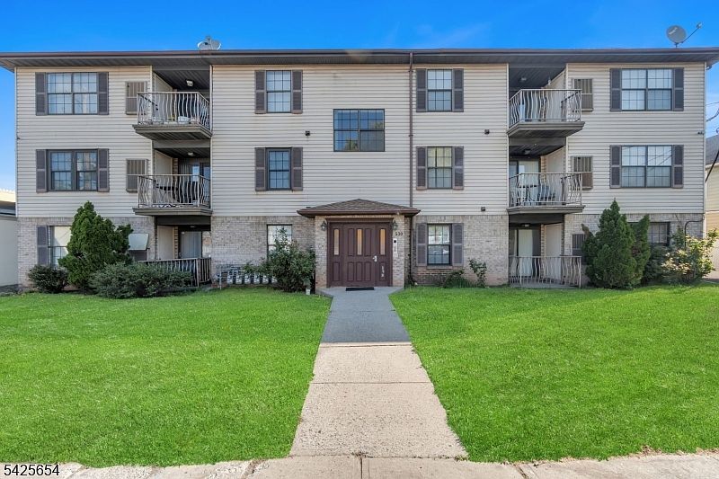 1st image of 535-541 Bayway Ave #2B