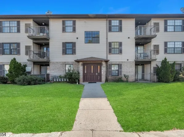 535-541 Bayway Ave #2B, Elizabeth City, NJ 07202
