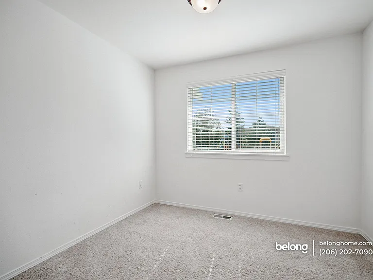 15 164th St SW #8 — Photo 12