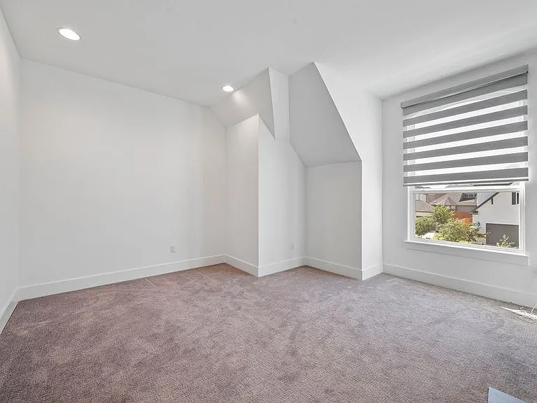 3304 Belted Galloway St — Photo 31