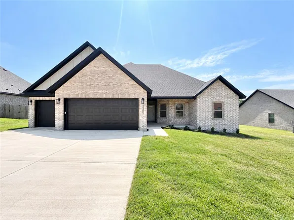2205 Crane Ave, Pea Ridge, AR 72751