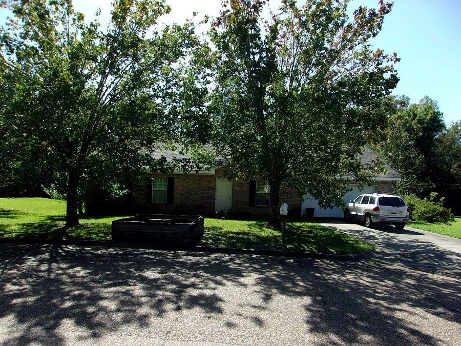 1st image of 886 Robinwood Dr