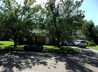 886 Robinwood Dr, Byram, MS 39272