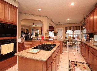 11 Stratford Way Ln, Houston, TX 77070