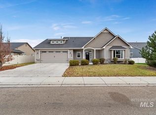 326 S Lancaster Dr, Nampa, ID 83686