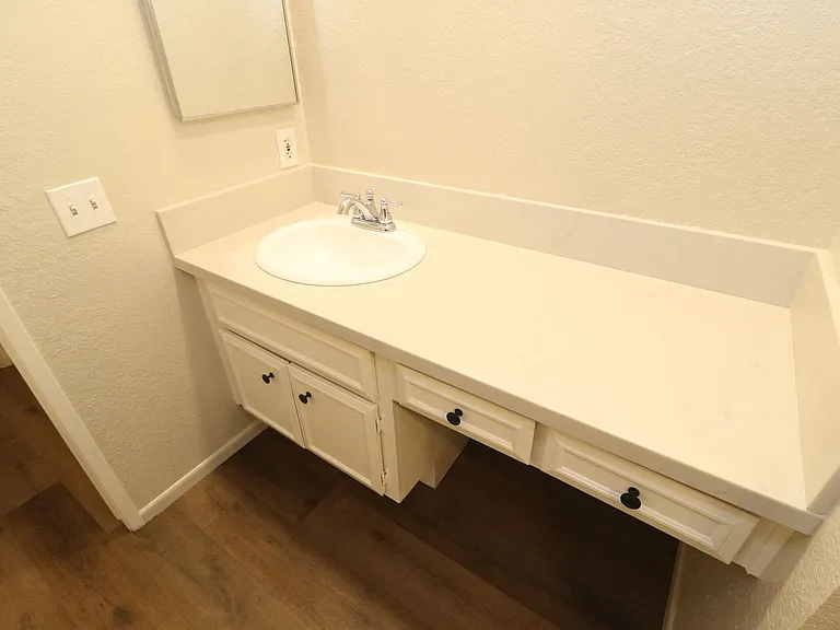 204 San Luis Rey Dr — Photo 18