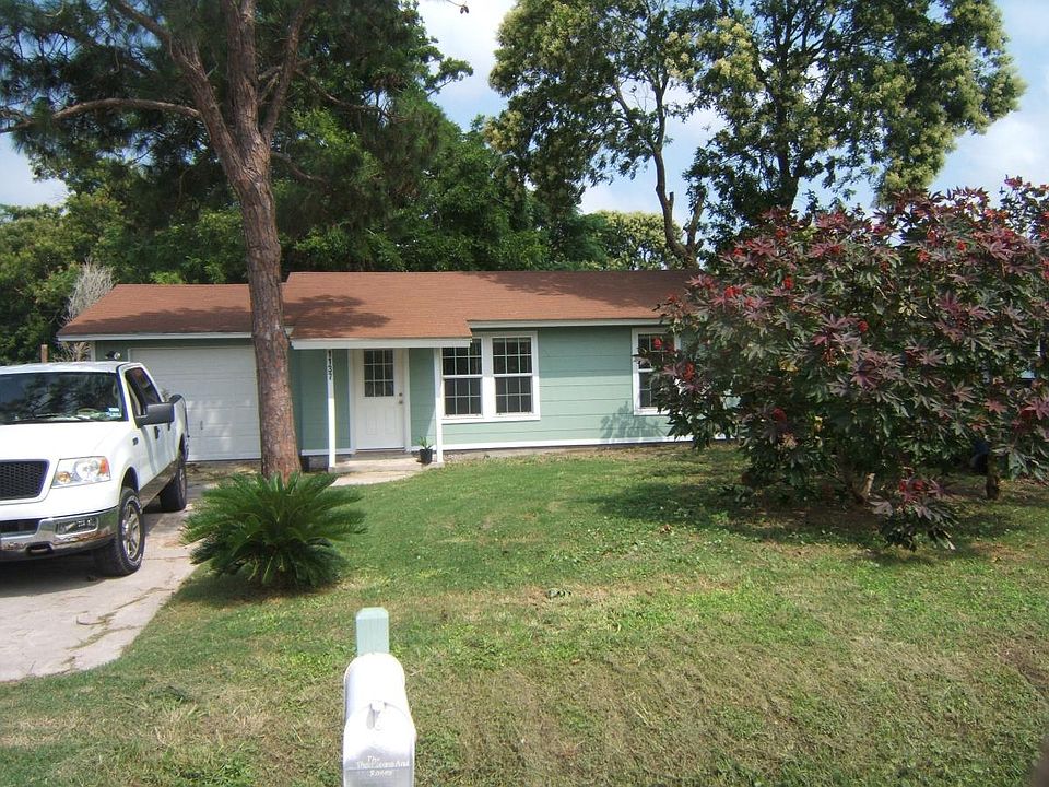 1st image of 1137 Baywood Ln