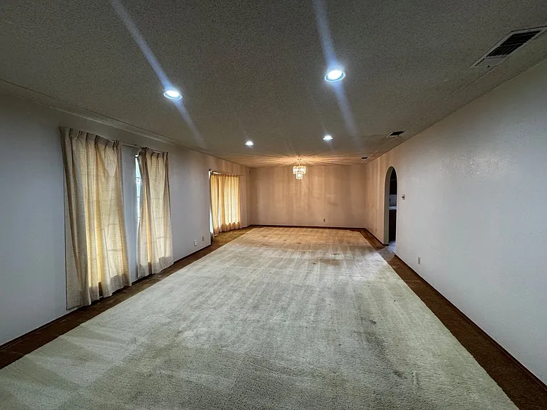2606 Keswick Cv — Photo 3