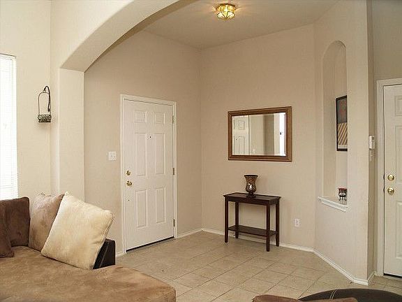 Wide Open Entry with Arches and Art Nook